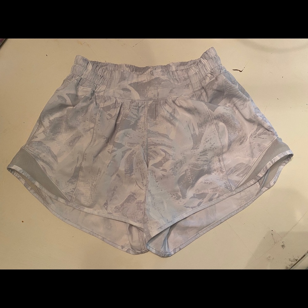 Lululemon hotty hot shorts